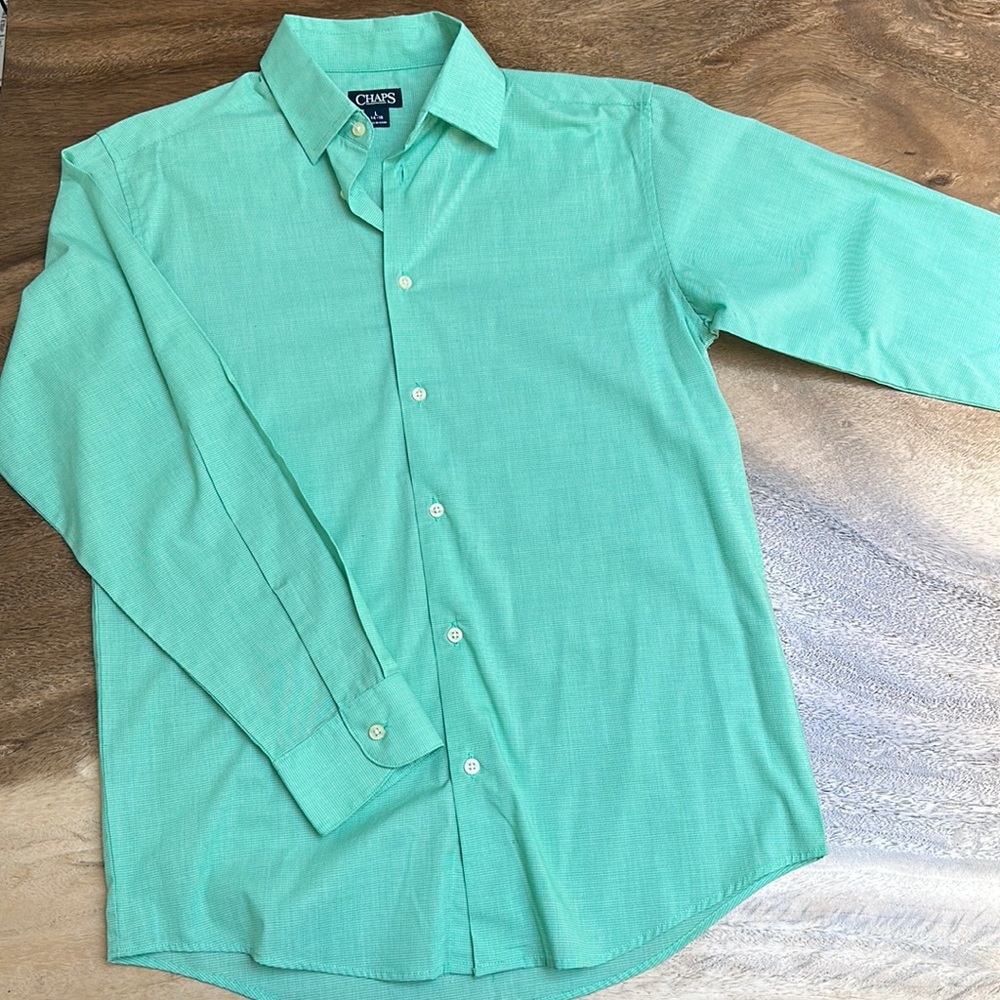 Green Men’s Large dress shirt by Chaps